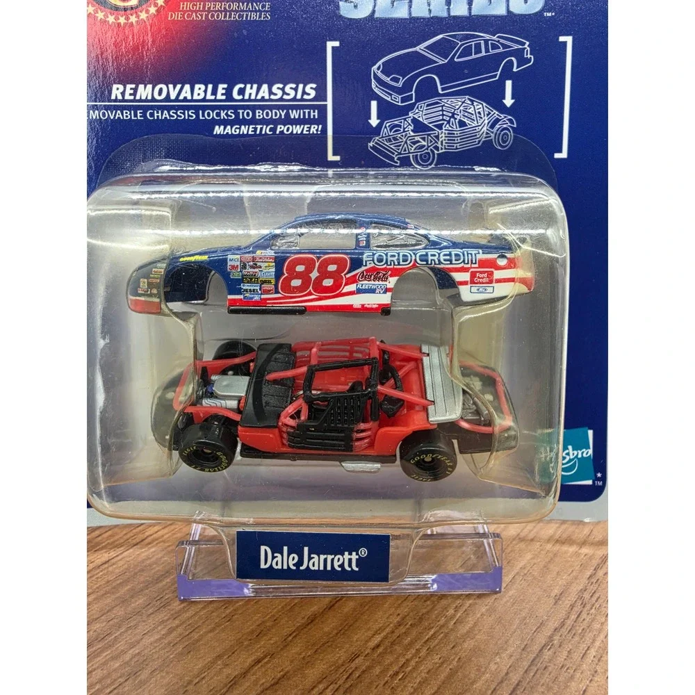 Winner's Circle Dale Jarrett 88 Ford Credit Tech Series 1/64 Diecast 1998 New